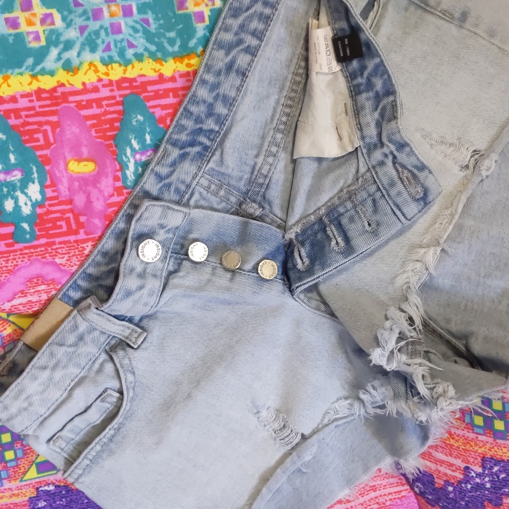 Sz.5/27 Insight Button Up Short Shorts